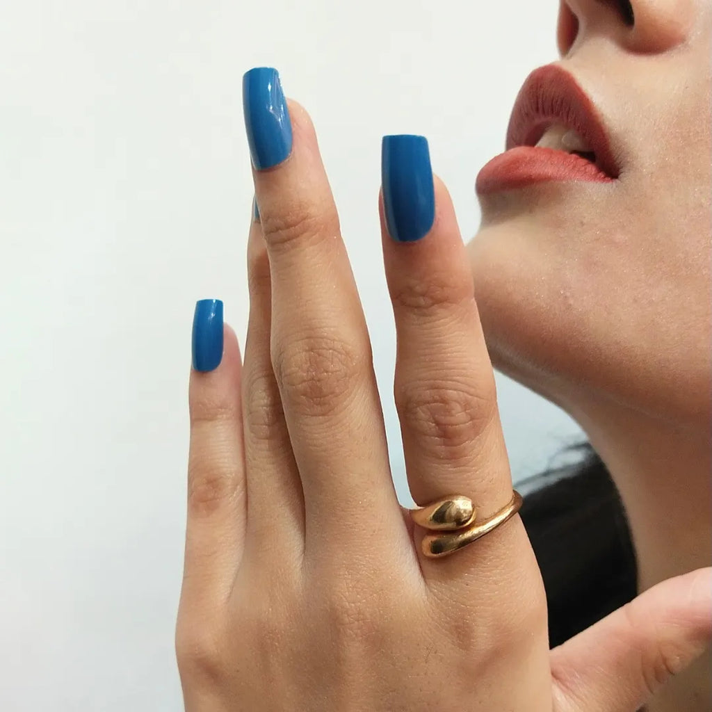 Glossy royal blue press-on nails in a long square shape, reusable stick-on nails for a salon-quality manicure y Soul Struck